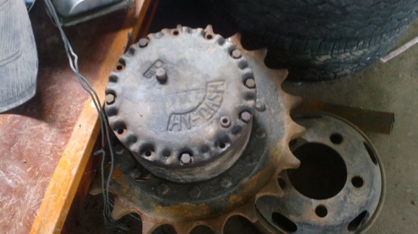 ขายตัวเดินรถแมคโค PC120-3 พร้อมเฟื่องสะปอกเก็ต