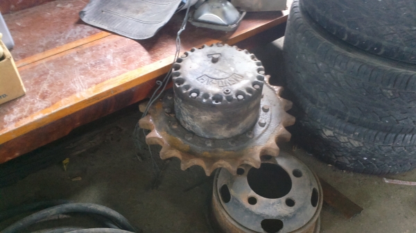 ขายตัวเดินรถแมคโค PC120-3 พร้อมเฟื่องสะปอกเก็ต