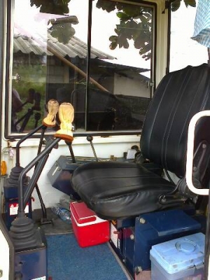 ขายรถแบคโฮ KOMATSU PC-20-5 แอร์มี สภาพเก่านอก พร้อมหางบรรทุก รถสวยราคาย้อมๆ