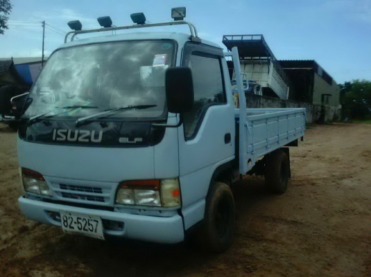 ขาย NKR สี่ล้อกลางยาว3.2เมตร สวยๆ