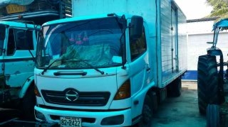 Hino MEGA 150 ตู้แห้งยาว 5.5 เมตร ปี50
