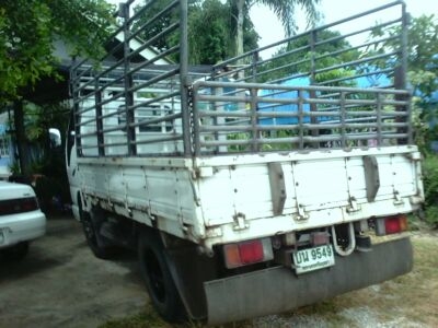 ขายหกล้อกลาง NKR 66L  ปี 52 120แรง สวยมาก ต้องการขายด่วน