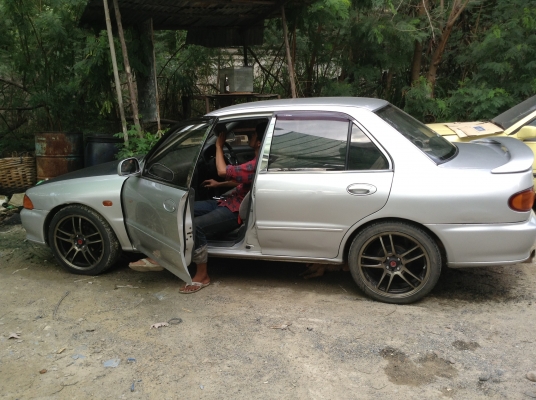 รถผู้หญิงใช้มือเดียวออกห้าง อีคาร์ ปี95 เกียร์ออโต้ บางๆทั้งคัน ตามสภาพ ติดแก๊ส LPG ใช้ได้ 2 ระบบ วิ่งดีประหยัด ไม่มีปัญหาใช้งานอยู่ รถผู้หญิงใช้มือเดียวออกห้าง อีคาร์ ปี95 เกียร์ออโต้ บางๆทั้งคัน ตามสภาพ ติดแก๊ส LPG ใช้ได้ 2 ระบบ วิ่งดีประหยัด ไม่มีปัญหาใช้งานอยู่