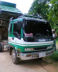 รถหกล้อดั้ม195แรงรถสวยพร้อมใช้สนใจโทรมานะครับ