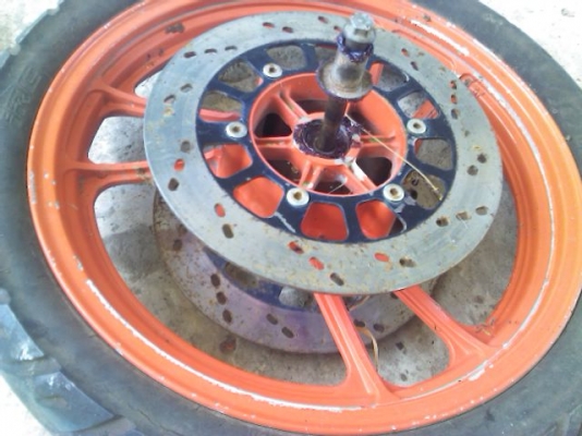 ขายล้อแม็ก Suzuki หลัง 17x3.0 หน้า 17x2.5 ดิสเบรคคู่