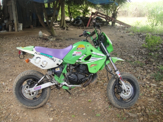 ขายรถมอเตอร์ไซค์คันเล็ก   2 จังหวะ