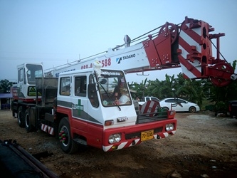 ให้เช่ารถเครนตั้งแต่ขนาด 7 ตัน - 50 ตัน Tel : 084-0841147 , 086-9046463 ราคาเป็นกันเอง