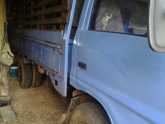 ขาย 6 ล้อ isuzu ิks วางเครื่อง 115 4bd1 ฝาดำ แซสซีสวยมาก