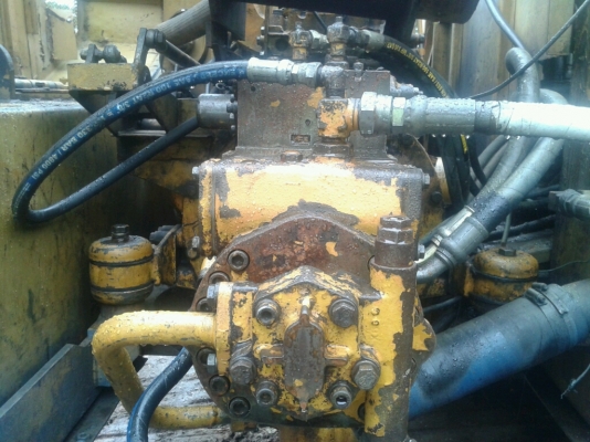 KOMATSU PC 100 - 3 KOMATSU PC 100 - 3