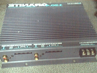 ขายแอมป์ติดรถยนต์soundstream granite120.4