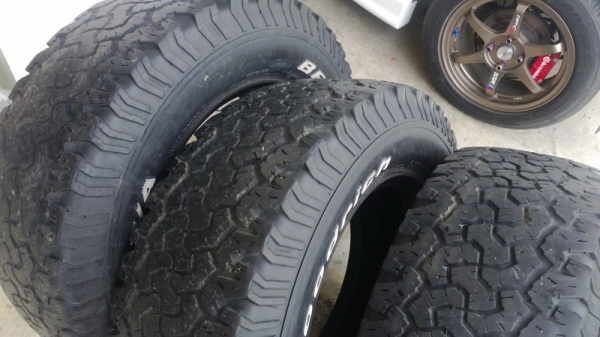 ยาง  BF all 265-70-16 ปี09