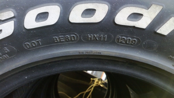 ยาง  BF all 265-70-16 ปี09