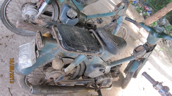 ด่วนๆครับชี50มาใหม่4คันคันล่ะ6000บาทราคานี้ไม่ลดนะครับขายตามสภาพรถเครื่องไม่ติดเล่มไม่มีครับสนใจติดต่อมาเลยครับ0801696651รถยุอำนาจเจริญครับส่งได้ทั่วไทยครับ+ค่าส่ง1000บาท...เอาก่อนเลือกก่อนเลยครับ