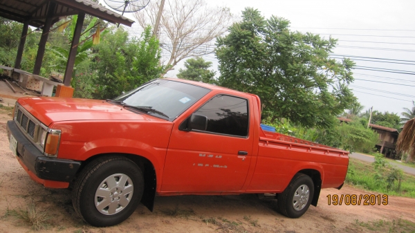 ขายกระบะนิสสันบิ๊กเอ็มฝาแดง ปี36 เปิดที่110000บาทราคาต่อลองได้นิดน่อยครับ รถเดิมๆทั้งคันครับสีเดิมบางๆมากไม่มีผุครัชชีสวยๆไม่มีตำหนิ รถคนแก่ใช้งานครับภาษี+ทะเบียน+พร้อมชุดโอนครับ อยากให้มาลองขับดูก่อนเห็นสภาพจริงแล้วจะชอบเลยครับคันนี้ซื้อไปไม่ต้องทำไรเพิ่ ขายกระบะนิสสันบิ๊กเอ็มฝาแดง ปี36 เปิดที่110000บาทราคาต่อลองได้นิดน่อยครับ รถเดิมๆทั้งคันครับสีเดิมบางๆมากไม่มีผุครัชชีสวยๆไม่มีตำหนิ รถคนแก่ใช้งานครับภาษี+ทะเบียน+พร้อมชุดโอนครับ อยากให้มาลองขับดูก่อนเห็นสภาพจริงแล้วจะชอบเลยครับคันนี้ซื้อไปไม่ต้องทำไรเพิ่