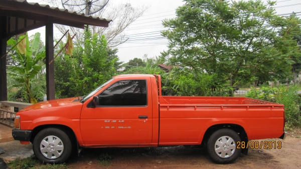 ขายกระบะนิสสันบิ๊กเอ็มฝาแดง ปี36 เปิดที่110000บาทราคาต่อลองได้นิดน่อยครับ รถเดิมๆทั้งคันครับสีเดิมบางๆมากไม่มีผุครัชชีสวยๆไม่มีตำหนิ รถคนแก่ใช้งานครับภาษี+ทะเบียน+พร้อมชุดโอนครับ อยากให้มาลองขับดูก่อนเห็นสภาพจริงแล้วจะชอบเลยครับคันนี้ซื้อไปไม่ต้องทำไรเพิ่ ขายกระบะนิสสันบิ๊กเอ็มฝาแดง ปี36 เปิดที่110000บาทราคาต่อลองได้นิดน่อยครับ รถเดิมๆทั้งคันครับสีเดิมบางๆมากไม่มีผุครัชชีสวยๆไม่มีตำหนิ รถคนแก่ใช้งานครับภาษี+ทะเบียน+พร้อมชุดโอนครับ อยากให้มาลองขับดูก่อนเห็นสภาพจริงแล้วจะชอบเลยครับคันนี้ซื้อไปไม่ต้องทำไรเพิ่