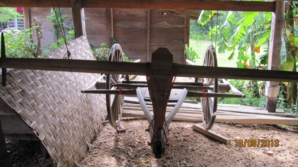 ขายเกวียนโบราณไม้พยุงเกือบทั้งหลังเริ่มจะหายากแล้วครับ เกวียนสภาพดีสภาพเกือบสมบูรณ์เก่าเก็บของผูเต่าแถวบ้านครับ  มียุ3หลังด่วนๆๆๆเปิดที่หลังละ13000บาทราคาคุยกันได้ครับสนใจติดต่อ 0801696651 อยู่อำนาจเจริญครับ