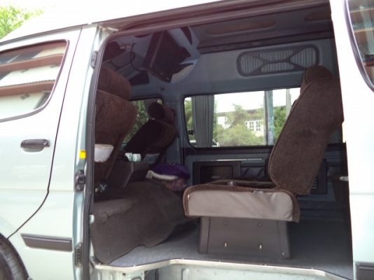 รถตู้toyota commuter