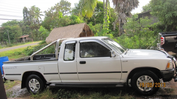 ลดๆๆแล้วครับขายไมตี้เอ็กรถบ้านเดิมๆสวยๆ สภาพเหมือนพึ่งออกจากศูนย์เลยครับเครื่องเงียบกริบ แอร์ใหม่ล้างทั้งระบบคอมใหม่ตู้แอร์ใหม่เย็นจนหนาว กันชนหน้า+หลังใหม่+แม๊กลายเนอร์ใหม่ยางดอกเต็มพวงมาลัยพาเวอร์เครื่องเสียง ใหม่จัดเต็มDVDชีดี+พาเวอแอมป์+กันสาดใหม่+กัน