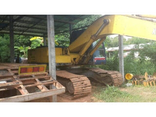ขายKOBELCO SK 200M3 เก๋งเทา สภาพพร้อมใช้ ราคาต่อรองได้ ติดต่อได้ที่คุณอ๊อฟ พิจิตร 086-737-9991