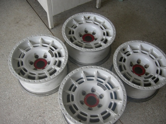 ขายแม็ก  RALLIARTขอบ 16 -2 กว้าง 8 นิ้ว  6 รู  ขาย 12,500 บาท