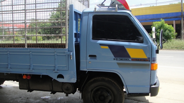 ISUZU NPR ยาว 5 เมตร ดาวน์45000 ผ่อน11770/48เดือน ISUZU NPR ยาว 5 เมตร ดาวน์45000 ผ่อน11770/48เดือน