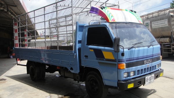 ISUZU NPR ยาว 5 เมตร ดาวน์45000 ผ่อน11770/48เดือน ISUZU NPR ยาว 5 เมตร ดาวน์45000 ผ่อน11770/48เดือน