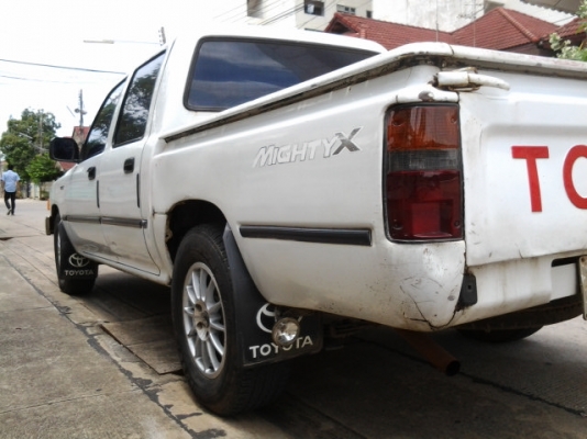 กระบะ4ประตู Toyota ไมตี้เอ็กซ์ ดีเซล2L