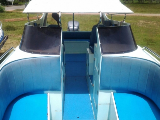 ขายเรือเร็ว 27 ฟุต เครื่องยามาฮ่า 200 แรง พร้อมใช้งาน พิเศษลด เหลือ 265000 บาทแล้ว ขายเรือเร็ว 27 ฟุต เครื่องยามาฮ่า 200 แรง พร้อมใช้งาน พิเศษลด เหลือ 265000 บาทแล้ว