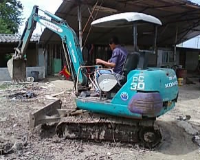 ขายรถแบ็คโฮ komatsu pc 30 - 7 เครื่องเดิม ปั๊มเดิม ช่วงล่างดี เอกสารสัญญาซื้อขาย