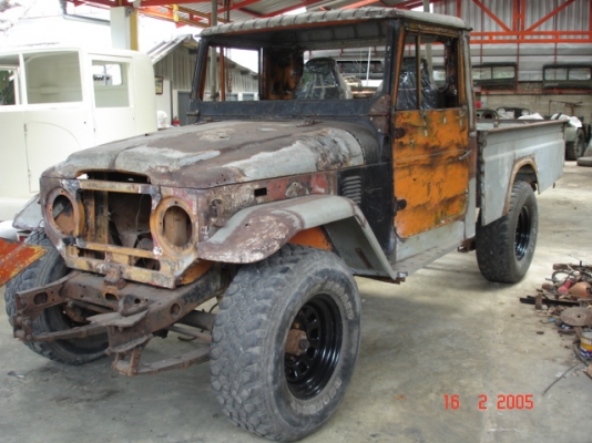 ขาย LAND CRUISER FJ45 กระบะหน้าหนู ขาย LAND CRUISER FJ45 กระบะหน้าหนู