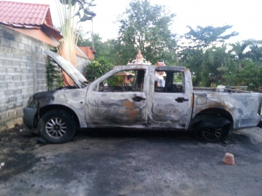 ขายซากรถของ พี่ชายบ้านไฟไหม้เมื่อวานก่อนครับครับ  D-max 4ประตู ปี 05 **ขายแล้ว**