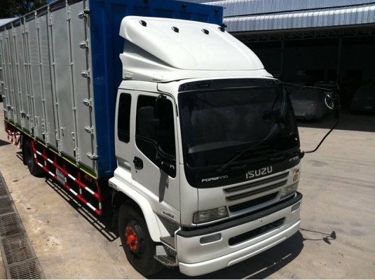 ISUZU FTR DECA EURO 2  6ล้อตู้บรรทุก 10 บาน