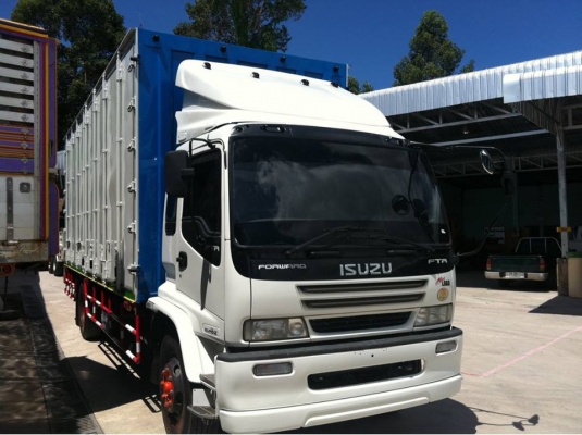 ISUZU FTR DECA EURO 2  6ล้อตู้บรรทุก 10 บาน