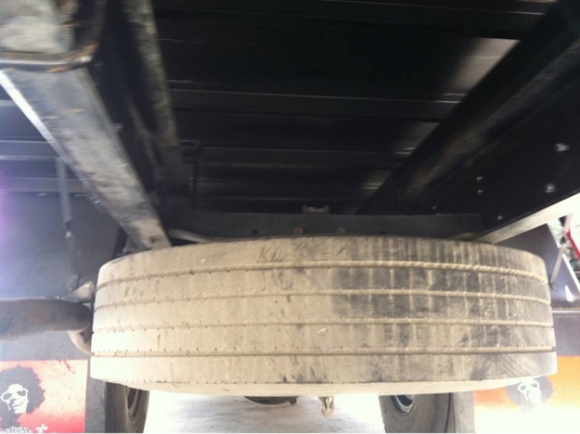 ISUZU FTR DECA EURO 2  6ล้อตู้บรรทุก 10 บาน