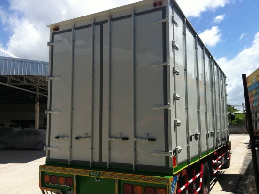 ISUZU FTR DECA EURO 2  6ล้อตู้บรรทุก 10 บาน