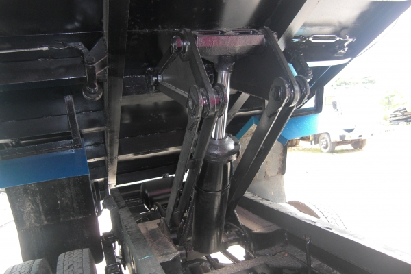 รถอีแต๋น รถอีแต๋น