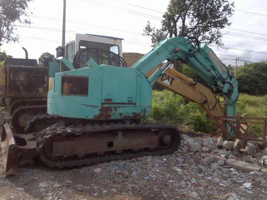 แบ็คโฮ HANIX 800UU(เท่า 75uu)