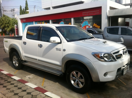 ขาย Toyota Vigo Double Cab D4D 3.0 E Prerunner ปลายปี 2007 สีขาว