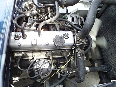 ขายรถยกโคมัสสึ 1.5 ตัน รุ่น15 เครื่องเบนซิน แผงงาสไลด์  กระบอกคู่  เสาสูง 3 เมตร  ยางตันใหม่ พวงมาลัยเพาเว่อร์  สีเดิมจากนอก นำเข้าจากญี่ปุ่น ใช้งานได้ทันที