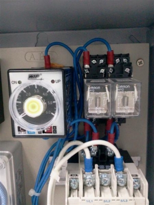 ตู้ควบคุมปั้มสูบน้ำเปิดปิดอัตโนมัติ  รดน้ำในสวน,ในไร่