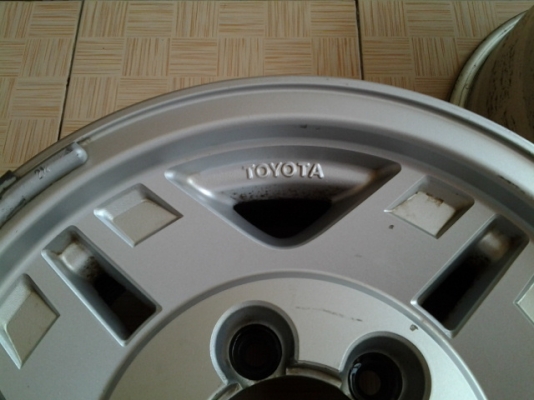 ล้อแม็กซ์ SURF ขอบ 15x7 สภาพสวยครับ 6 รู 139 ล้อแม็กซ์ SURF ขอบ 15x7 สภาพสวยครับ 6 รู 139