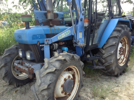 มาใหม่อีกแล้วรถนำเข้าFORD4630ขนาด65แรง2เพลาเสื้อเทาตัวใหม่คานหน้าคาลาโร่3สูบ มาใหม่อีกแล้วรถนำเข้าFORD4630ขนาด65แรง2เพลาเสื้อเทาตัวใหม่คานหน้าคาลาโร่3สูบ