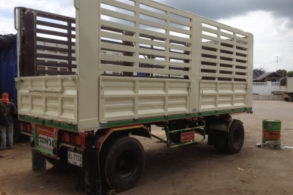 ขายลูกพ่วง2เพลาอุ่สหกิจปี50ไม่ดั๊ม