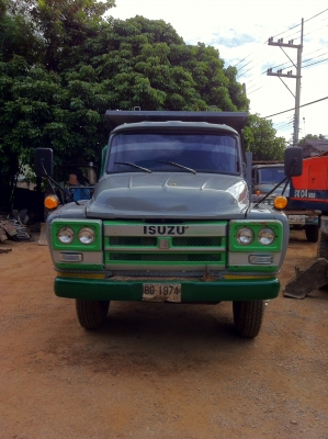 ขายด่วน รถบรรทุก 6 ล้อ ราคา 470000