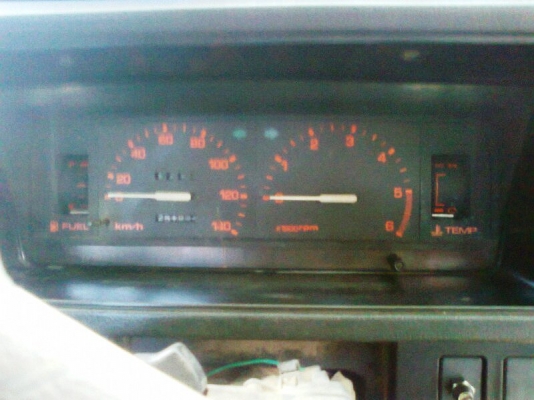 ขายด่วน..Mazda B2200 เครื่องยนต์ 88 แรงม้า ประหยัดน้ำมัน รถปี 32 มีทะเบียน.