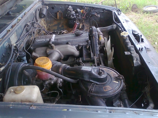 ขายด่วน..Mazda B2200 เครื่องยนต์ 88 แรงม้า ประหยัดน้ำมัน รถปี 32 มีทะเบียน.