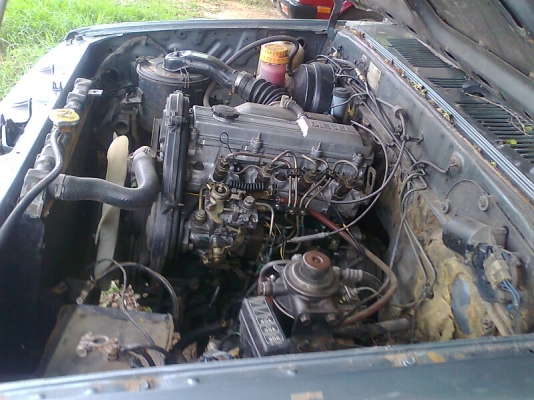 ขายด่วน..Mazda B2200 เครื่องยนต์ 88 แรงม้า ประหยัดน้ำมัน รถปี 32 มีทะเบียน.