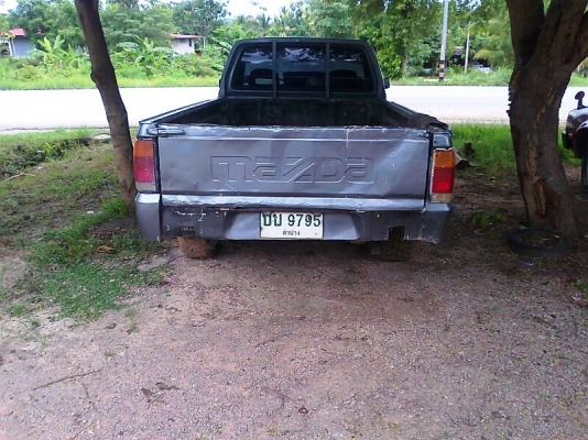 ขายด่วน..Mazda B2200 เครื่องยนต์ 88 แรงม้า ประหยัดน้ำมัน รถปี 32 มีทะเบียน.