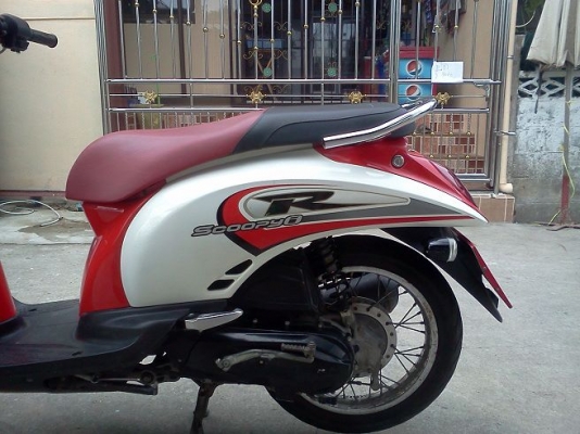 honda SCOOPY I ขาว-แดง ราคา 18500 honda SCOOPY I ขาว-แดง ราคา 18500