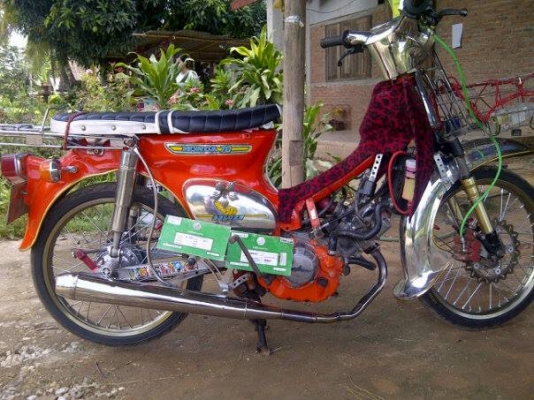 ขาย ดรีมแปลง  สภาพสวย เครื่องดีมาก ลดราคา 15000 ค่าบ